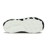 Championes de running Austral Champion Kid D Teen, color negro con suela blanca.