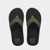 Sandalias Reef Layback color verde militar con base negra y logo de la marca en la tira.
