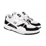 Championes DC Manteca 4, color blanco y negro, con detalles perforados y logo de la marca en el lateral.