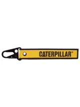 Llavero de cinta tejida color amarillo con bordes y letras negras que forman el logo de Caterpillar. Incluye un gancho metálico de seguridad color negro.