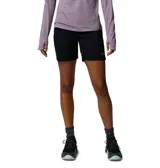 Short negro Columbia de mujer con tecnología Omni-SHIELD™, bolsillos cargo con cremallera y trabillas para cinturón.
