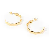 Aros tipo caravana de acero enchapado en oro, con forma ondulada.