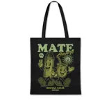 Tote bag de tela color negro con estampado frontal estilo retro que representa un termo y un mate con brazos y piernas, acompañados por un sol y el texto 'Mate Amargo Social Club'.