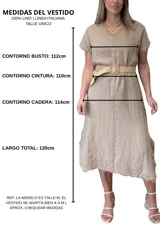 Vestido midi azul marino de lino, corte recto, con cuello en V, mangas cortas y detalle de flecos en ruedo y mangas.