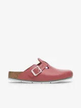 Zueco BIRKENSTOCK Boston Pro LE Mars Red, con capellada de cuero natural color rojo, plantilla anatómica de corcho-látex y suela de poliuretano (PU) resistente al deslizamiento.