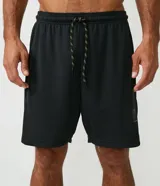 Bermuda deportiva Get Over de color azul marino, con cintura elástica ajustable mediante lazo y dos bolsillos laterales con cierre de cremallera.
