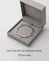 Pulsera de plata 925 con eslabones rectangulares calados y textura.