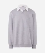 Buzo de moletón con felpa interna, color gris melange, con cuello polo blanco contrastante, mangas largas y terminaciones en rib en puños y cintura.