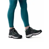 Bota de senderismo impermeable Columbia, color negro con detalles en gris y verde menta. Presenta una combinación de cuero y malla en la parte superior, con entresuela amortiguada y suela de alta tracción.