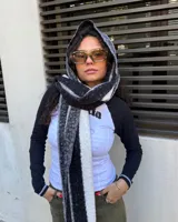 Lentes de sol con protección UV400.