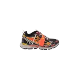 Zapatillas Off-White Be Right Back, color negro con detalles en naranja, rojo y plateado, diseño técnico de running con suela chunky y la clásica brida característica de la marca.