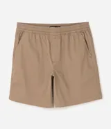 Bermuda masculina de sarga color marrón con textura efecto corderoy, corte regular, cintura elástica con cordón de ajuste y bolsillos laterales.