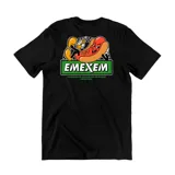 Remera negra de algodón con estampado gráfico en la espalda que presenta un personaje de hot dog estilo cartoon, junto al logo de la marca y el texto 'Dominando el arte de ser un pancho'.