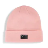 Gorro de lana Puma Archive Heather color rosa con logo de la marca en etiqueta frontal.