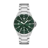 Reloj analógico Emporio Armani World Explorer con caja de acero inoxidable de 42mm, esfera color verde con tecnología solar y pulsera de eslabones de acero plateado. Cuenta con bisel giratorio, índices luminiscentes y resistencia al agua de 100 metros.