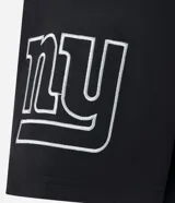 Remera deportiva negra de poliéster con cuello en V, mangas cortas y estampado frontal con el número 25 y el nombre del equipo NFL Giants en blanco.