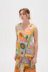 Chaleco de viscosa con escote en V, breteles anchos y diseño estampado multicolor.