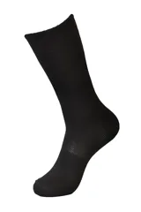 Medias largas de fútbol con diseño ergonómico, tejido transpirable y refuerzos en el arco del pie.