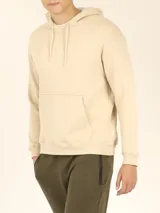 Sweater deportivo con capucha y cordones ajustables, bolsillo canguro frontal. Color verde oliva jaspeado.