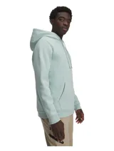 Buzo con capucha Under Armour, confeccionado en tejido polar suave y cálido. Presenta un diseño liso de color celeste, con bolsillo frontal tipo canguro, puños y ruedo acanalados, y cordones ajustables en la capucha.