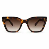 Lentes de sol Duna con armazón de policarbonato color beige y diseño rectangular con esquinas levemente angulares. Lentes oscuros con filtro UV400 y patillas gruesas.