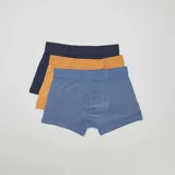 Pack de tres bóxers lisos en azul, naranja y azul marino.
