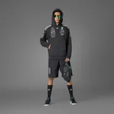 Hoodie de felpa color negro de la escudería Mercedes-AMG Petronas F1, con capucha, bolsillo tipo canguro y los logos de los patrocinadores estampados en el pecho.