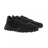 Championes Lacoste modelo Elite Active Evo, color negro, con diseño de paneles en textil y gamuza, suela de goma con relieve y logo de la marca en el lateral.