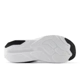 Championes New Balance 411 para hombre, color negro con logo blanco.