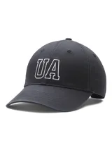 Gorra de béisbol de perfil bajo con panel frontal sin estructura, confeccionada en tejido de sarga de algodón. Presenta visera precurvada, cierre con correa ajustable en la parte posterior y logotipo bordado en el frente.