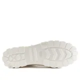 Botas Palladium Pallatower de caña media color blanco con suela gruesa.