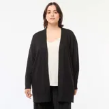 Chaqueta larga de punto fina color negro, de corte holgado y mangas largas con puños acanalados.