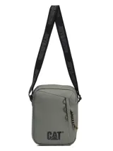 Bolso bandolera color verde oliva, con diseño compacto y funcional. Cuenta con compartimento principal con cierre, bolsillo frontal con detalle de cordón decorativo y correa ajustable con el logo de la marca estampado. Incluye logo de la marca en la parte inferior frontal.