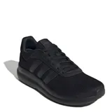 Championes Adidas Lite Racer 4.0 color negro, con las tres tiras características de la marca en los laterales.