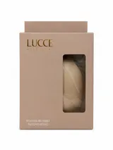 Soutien invisible autoadhesivo de silicona color nude, diseñado para ofrecer soporte y discreción sin tirantes.