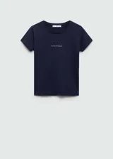 Remera de algodón de corte recto, con cuello redondo, mangas cortas y logo estampado en el pecho.