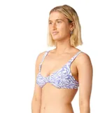 Top de bikini Rip Curl modelo Party Wave Multi Fit, color celeste y blanco con estampado de hojas y patrones abstractos, con tirantes anchos y escote redondo.