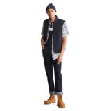 Pantalón de denim Timberland, color azul oscuro, de corte recto.