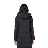 Campera multifunción modular color negro, con diseño matelaseado y capucha desmontable. Su sistema de cierres permite transformarla en cuatro versiones: campera larga, campera corta, chaleco largo y chaleco corto.