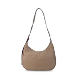 Cartera tipo hobo o media luna de cuero sintético negro, con textura granulada. Posee una correa ajustable para llevar al hombro o cruzada.