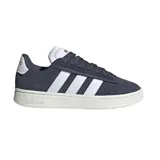Championes Adidas Grand Court Alpha, color azul marino con las tres tiras blancas y detalles en blanco en el talón y la lengüeta.