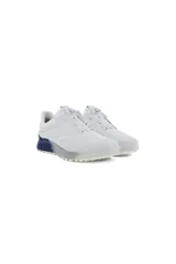 Championes de golf para hombre modelo ECCO M S-Three en color blanco con detalles en azul. Fabricados en cuero premium con tecnología GORE-TEX para impermeabilidad, presentan un sistema de ajuste BOA con dial en la lengüeta y suela híbrida E-DTS® para mayor tracción.