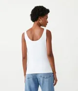 Blusa musculosa color gris claro, con escote en U y breteles anchos. Confeccionada en poliamida y poliéster.