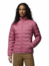 Campera técnica Columbia modelo Delta Ridge II, color rosado, con diseño acolchado de patrón geométrico, cierre frontal completo, cuello alto y bolsillos laterales con cierre.