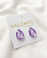Par de aros Valente con forma de gota, de cristal color lila y engarce plateado.