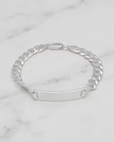 Pulsera de eslabones tipo grumet en plata 925, con chapa central lisa apta para grabado y cierre de mosquetón.