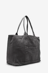 Bolso tipo tote bag Ecoalf modelo Palms Medium, confeccionado en 100% algodón reciclado con acabado garment dyed de color rosado. Cuenta con doble asa de hombro, bolsillo frontal abierto con el logo de la marca bordado y diseño amplio y funcional.