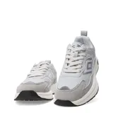 Championes urbanos Umbro Refine para hombre, de color gris y blanco, con detalles plateados y suela chunky de goma.