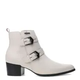 Botas de caña baja marca Bottero, confeccionadas en cuero negro con textura granulada. Presentan dos correas decorativas con hebillas metálicas oscuras y un taco cuadrado de altura media.