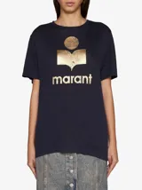 Camiseta azul marino de lino con logo dorado "Marant" estampado en el pecho y cuello redondo con ribetes acanalados.